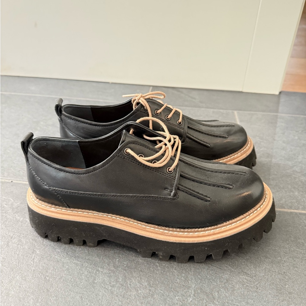 Seychelles Size 10 platform Oxford- perfect condition